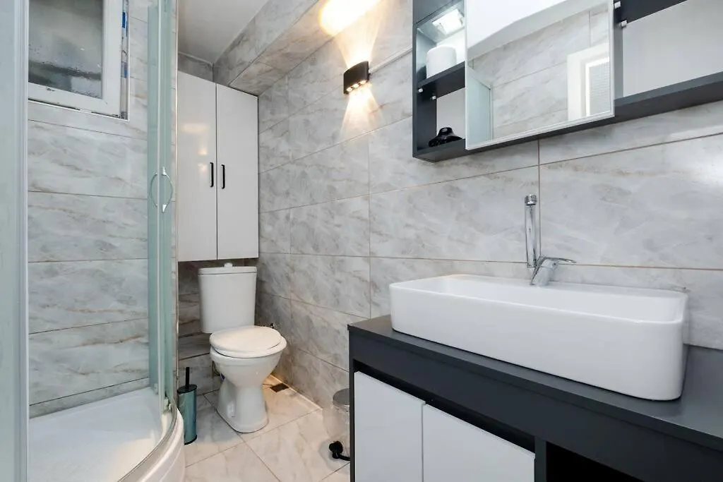 Spacious 3-Bedroom Apartment Istanbul