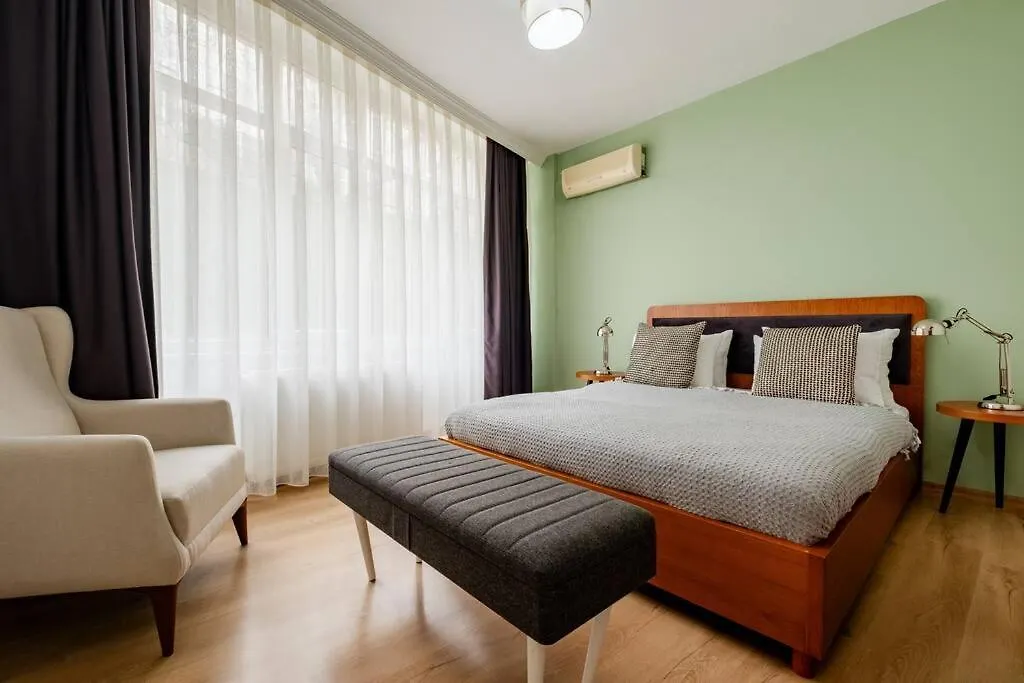 Spacious 3-Bedroom Apartment Istanbul