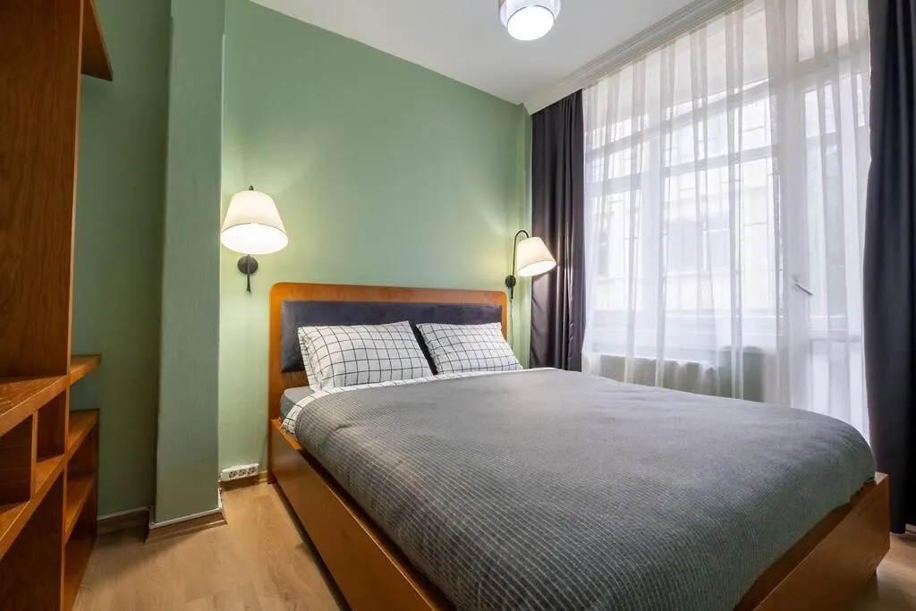Spacious 3-Bedroom Apartment Istanbul 0*,